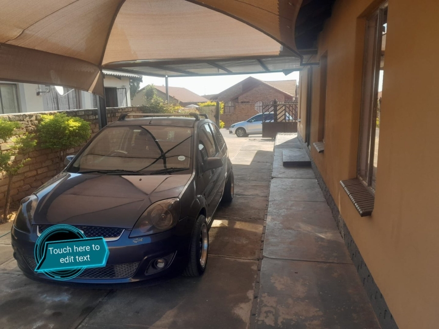 3 Bedroom Property for Sale in Morula View North West